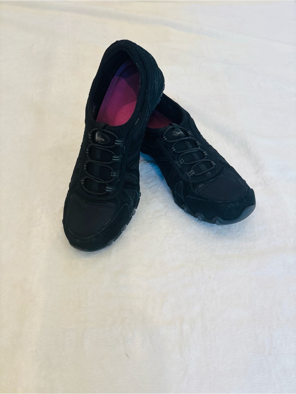 Skechers Black Athletic Slip-On Sneakers with Pink Insoles size 11